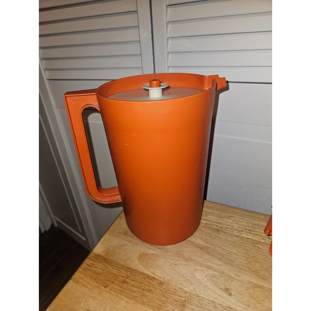 Vintage Tupperware Lot Orange 2Qt Pitcher Servalier Bowls Sandwich Keepers 12pc